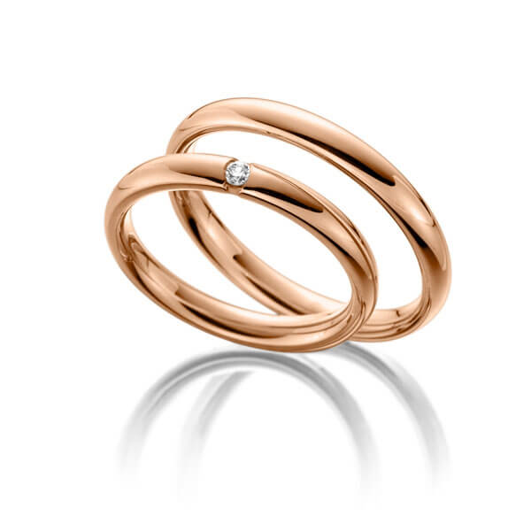 Paar klassische Trauringe/Eheringe in Rotgold 585 mit zus. 0,05 ct. Brillant tw, si von 123GOLD