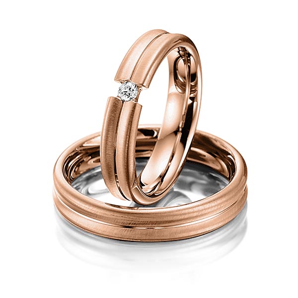Paar klassische Trauringe/Eheringe in Rotgold 585 mit zus. 0,05 ct. Brillant tw, si von Merii