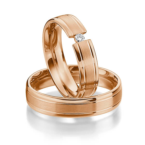 Paar klassische Trauringe/Eheringe in Rotgold 585 mit zus. 0,05 ct. Brillant tw, si von Steinberg
