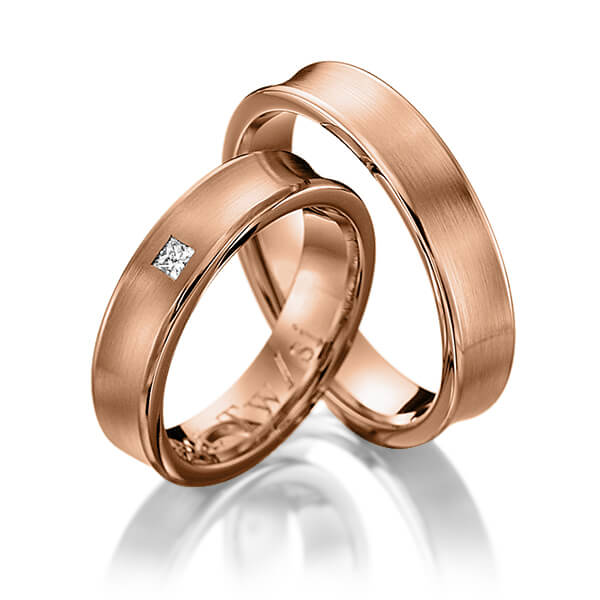 Paar klassische Trauringe/Eheringe in Rotgold 585 mit zus. 0,06 ct. Prinzess-Diamant tw, si von 123GOLD