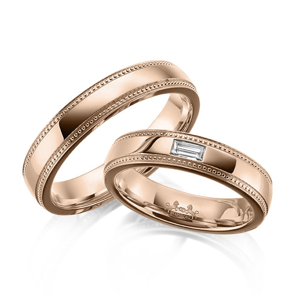 Paar klassische Trauringe/Eheringe in Rotgold 585 mit zus. 0,12 ct. Baguette-Diamant tw, vs von Steinberg