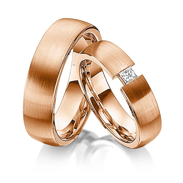 Paar klassische Trauringe/Eheringe in Rotgold 585 mit zus. 0,12 ct. Prinzess-Diamant tw, si von Steinberg