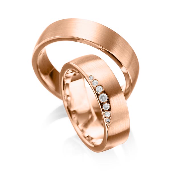 Paar klassische Trauringe/Eheringe in Rotgold 585 mit zus. 0,1 ct. Brillant tw, si von acredo - A-1026-5 Paar klassische Trauringe/Eheringe in Rotgold 585 mit zus. 0,1 ct. Brillant tw, si von acredo - A-1026-5