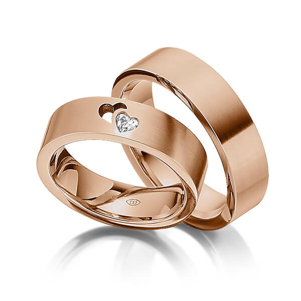 Paar klassische Trauringe/Eheringe in Rotgold 585 mit zus. 0,1 ct. Herz-Diamant tw, vs von 123GOLD