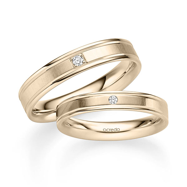 Paar klassische Trauringe/Eheringe in Signature Gold 585 mit zus. 0,045 ct. Brillant tw, si von acredo