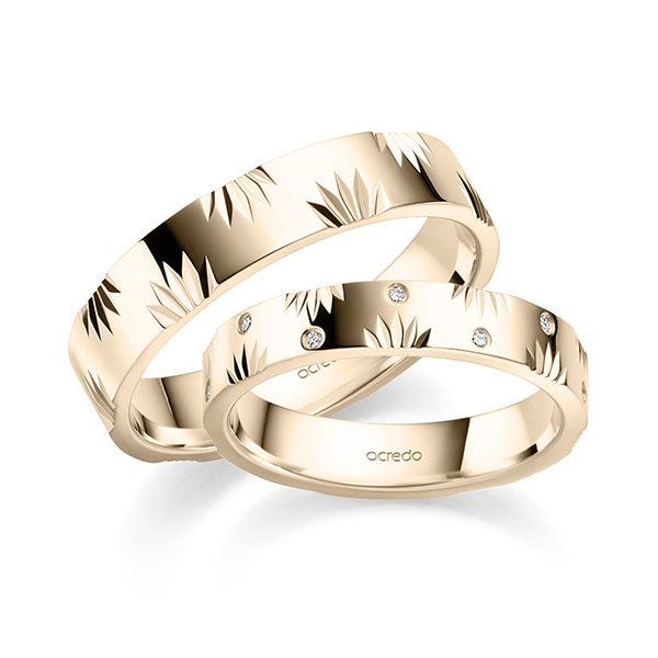 Paar klassische Trauringe/Eheringe in Signature Gold 585 mit zus. 0,084 ct. Brillant tw, vs von acredo