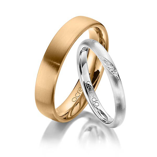 Paar klassische Trauringe/Eheringe in Weißgold 585 mit zus. 0,015 ct. Brillant tw, si von acredo