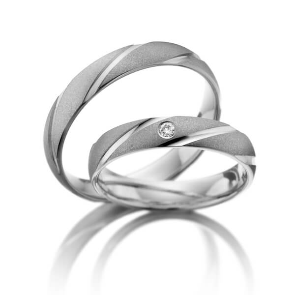 Paar klassische Trauringe/Eheringe in Weissgold 585 mit zus. 0,01 ct. Brillant tw, si - NP-1060-1 Paar klassische Trauringe/Eheringe in Weissgold 585 mit zus. 0,01 ct. Brillant tw, si - NP-1060-1