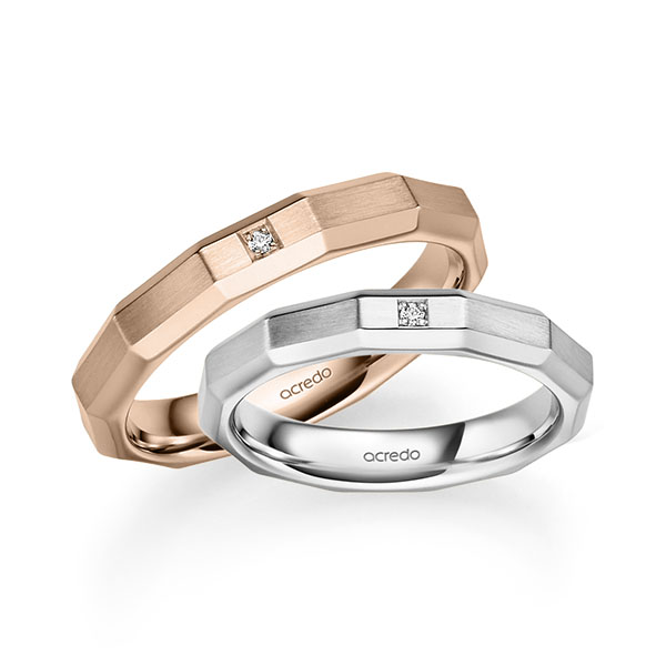 Paar klassische Trauringe/Eheringe in Weißgold 585 mit zus. 0,02 ct. Brillant tw, si von acredo