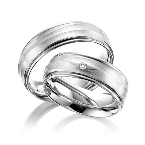 Paar klassische Trauringe/Eheringe in Weissgold 585 mit zus. 0,03 ct. Brillant tw, si von Steinberg