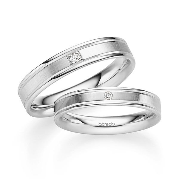 Paar klassische Trauringe/Eheringe in Weißgold 585 mit zus. 0,045 ct. Brillant tw, si von acredo
