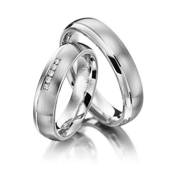 Paar klassische Trauringe/Eheringe in Weißgold 585 mit zus. 0,05 ct. Brillant tw, si von Merii - M-1130-1 Paar klassische Trauringe/Eheringe in Weißgold 585 mit zus. 0,05 ct. Brillant tw, si von Merii - M-1130-1