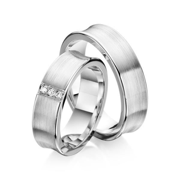 Paar klassische Trauringe/Eheringe in Weißgold 585 mit zus. 0,06 ct. Brillant tw, si von Steinberg
