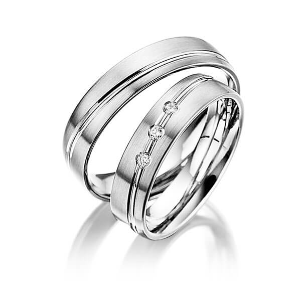 Paar klassische Trauringe/Eheringe in Weissgold 585 mit zus. 0,06 ct. Brillant tw, si von Steinberg
