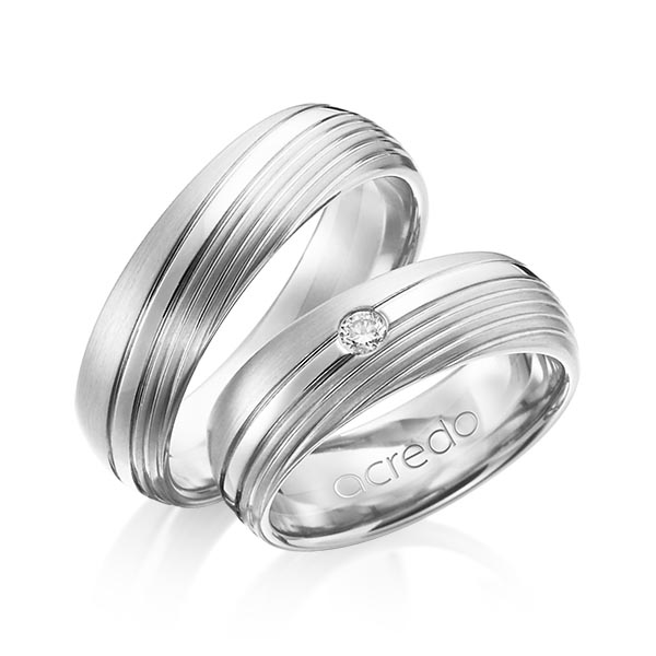 Paar klassische Trauringe/Eheringe in Weißgold 585 mit zus. 0,07 ct. Brillant tw, si von acredo