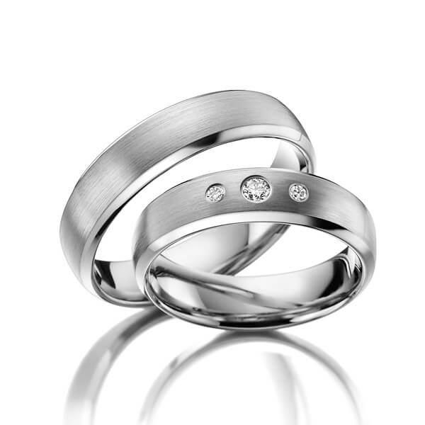 Paar klassische Trauringe/Eheringe in Weissgold 585 mit zus. 0,08 ct. Brillant tw, si - NP-1035-3