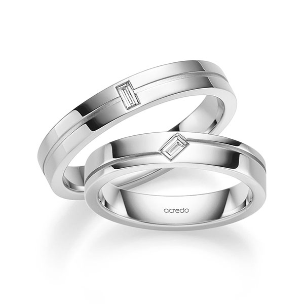 Paar klassische Trauringe/Eheringe in Weissgold 585 mit zus. 0,13 ct. Baguette-Diamant tw, vs von acredo - S-1377-1 Paar klassische Trauringe/Eheringe in Weissgold 585 mit zus. 0,13 ct. Baguette-Diamant tw, vs von acredo - S-1377-1