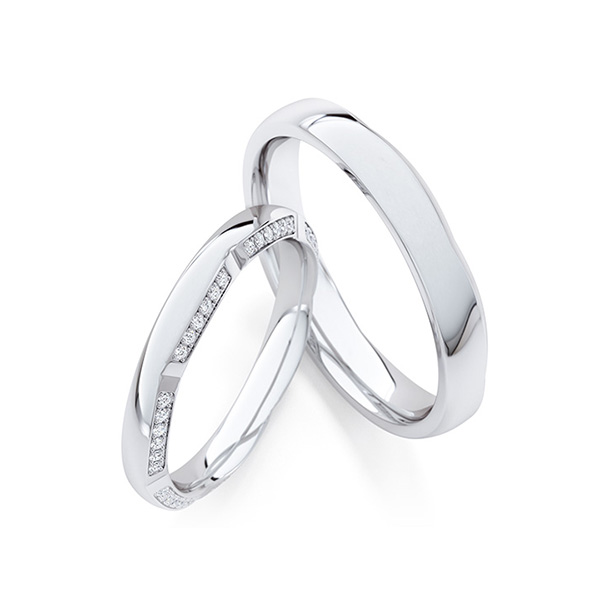 Paar klassische Trauringe/Eheringe in Weißgold 585 mit zus. 0,21 ct. Brillant tw, si von Steinberg