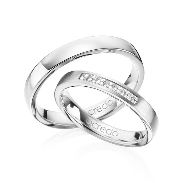 Paar klassische Trauringe/Eheringe in Weissgold 585 mit zus. 0,21 ct. Prinzess-Diamant tw, si von acredo - A-1374-1 Paar klassische Trauringe/Eheringe in Weissgold 585 mit zus. 0,21 ct. Prinzess-Diamant tw, si von acredo - A-1374-1
