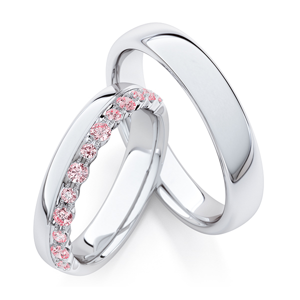 Paar klassische Trauringe/Eheringe in Weissgold 585 mit zus. 0,38 ct. Pink von Steinberg