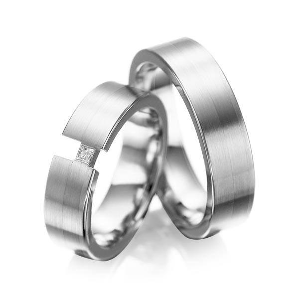 Paar klassische Trauringe/Eheringe in Weissgold 750 mit zus. 0,05 ct. Prinzess-Diamant tw, si von acredo - A-1025-15 Paar klassische Trauringe/Eheringe in Weissgold 750 mit zus. 0,05 ct. Prinzess-Diamant tw, si von acredo - A-1025-15