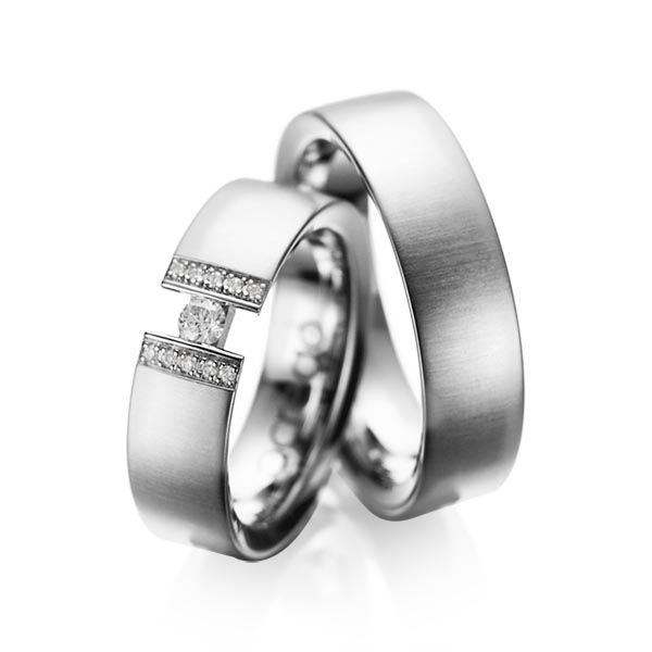 Pair classic wedding bands in White gold 14K (585/1000) with in total 0,15 ct. brilliant tw,si by acredo - A-1033-8 Pair classic wedding bands in White gold 14K (585/1000) with in total 0,15 ct. brilliant tw,si by acredo - A-1033-8