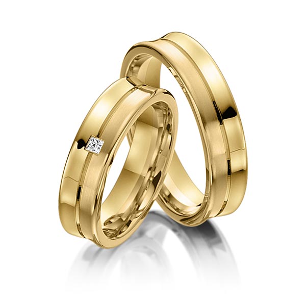 Pair classic wedding bands in Yellow gold 14K (585/1000) with in total 0,03 ct. princess diamond tw,vs by acredo - S-1107-5 Pair classic wedding bands in Yellow gold 14K (585/1000) with in total 0,03 ct. princess diamond tw,vs by acredo - S-1107-5