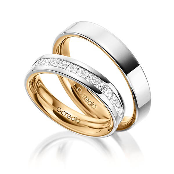 Set Bicolor Memoire-trouwringen in buiten platina 950 , binnen roségoud 18 kt. half gezet met in totaal 0,98 ct. Princess-Diamant tw/si van acredo
