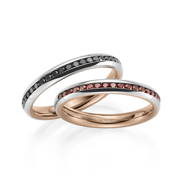 Set Bicolor Memoire-trouwringen in buiten witgoud 14 kt. , binnen roodgoud 14 kt. half gezet met in totaal 0,63 ct. Briljant Red Cherry Zwart van acredo