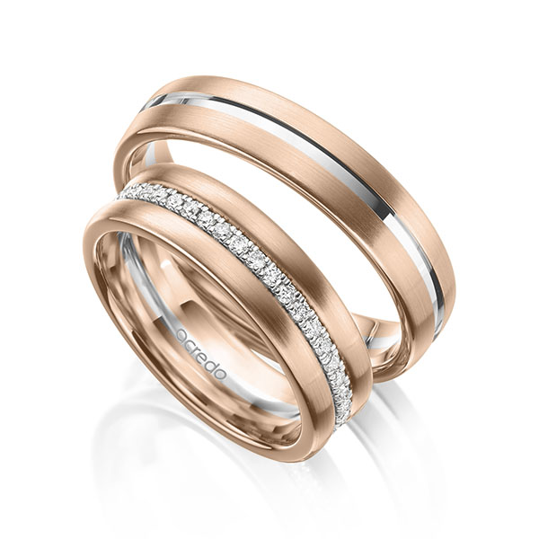 Set Bicolor Memoire-trouwringen in roodgoud 14 kt. witgoud 14 kt. volledig gezet met in totaal 0,39 ct. tw/si van acredo