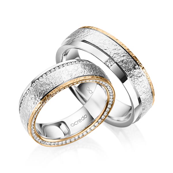 Set Bicolor Memoire-trouwringen in witgoud 14 kt. roségoud 14 kt. , crushed volledig gezet met in totaal 0,6 ct. Briljant & Princess-Diamant tw/si van acredo - A-2015-1 Set Bicolor Memoire-trouwringen in witgoud 14 kt. roségoud 14 kt. , crushed volledig gezet met in totaal 0,6 ct. Briljant & Princess-Diamant tw/si van acredo - A-2015-1
