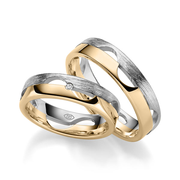 Set Bicolor trouwringen in 600 Platinahoudend metaal (60%) roségoud 14 kt. met in totaal 0,06 ct. Briljant tw/si van Eternal Touch