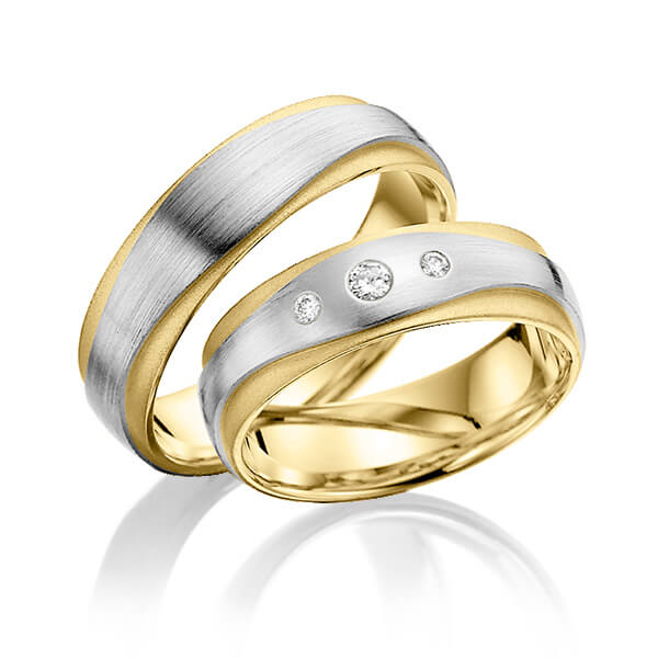 Set Bicolor trouwringen in buiten grijsgoud 14 kt. , binnen geelgoud 14 kt. met in totaal 0,05 ct. Briljant tw/si van Steinberg