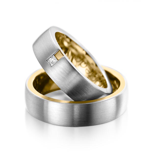 Set Bicolor trouwringen in buiten grijsgoud 14 kt. , binnen geelgoud 14 kt. met in totaal 0,06 ct. Princess-Diamant tw/si van acredo - A-1091-11