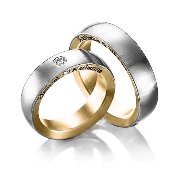Set Bicolor trouwringen in buiten grijsgoud 14 kt. , binnen geelgoud 14 kt. met in totaal 0,11 ct. Briljant tw/si van Eternal Touch - Y-1153-2 Set Bicolor trouwringen in buiten grijsgoud 14 kt. , binnen geelgoud 14 kt. met in totaal 0,11 ct. Briljant tw/si van Eternal Touch - Y-1153-2