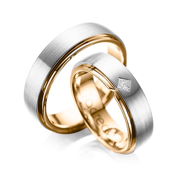 Set Bicolor trouwringen in buiten platina 950 , binnen roségoud 18 kt. met in totaal 0,1 ct. Princess-Diamant tw/si van acredo - A-1061-3 Set Bicolor trouwringen in buiten platina 950 , binnen roségoud 18 kt. met in totaal 0,1 ct. Princess-Diamant tw/si van acredo - A-1061-3