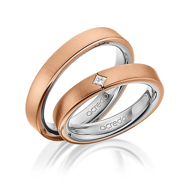Set Bicolor trouwringen in buiten roodgoud 14 kt. , binnen grijsgoud 14 kt. met in totaal 0,05 ct. Princess-Diamant tw/si van acredo