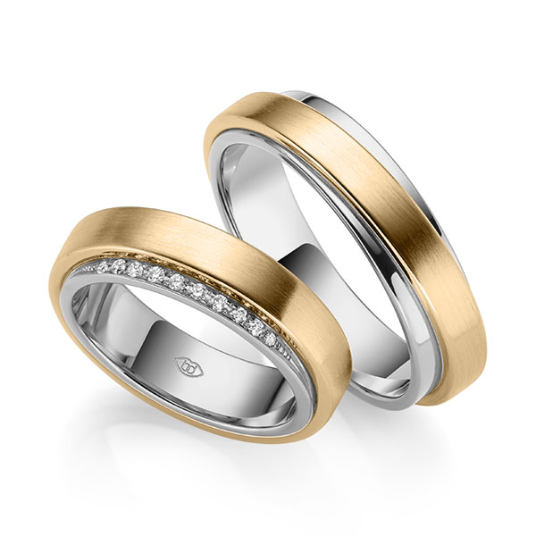 Set Bicolor trouwringen in buiten roségoud 14 kt. , binnen grijsgoud 14 kt. met in totaal 0,076 ct. Briljant tw/si - UQ-1042-1 Set Bicolor trouwringen in buiten roségoud 14 kt. , binnen grijsgoud 14 kt. met in totaal 0,076 ct. Briljant tw/si - UQ-1042-1