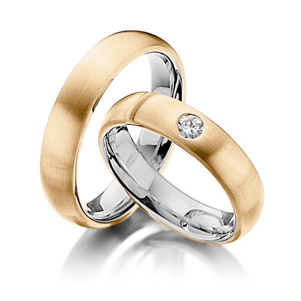 Set Bicolor trouwringen in buiten roségoud 14 kt. , binnen grijsgoud 14 kt. met in totaal 0,17 ct. Briljant tw/si van Steinberg