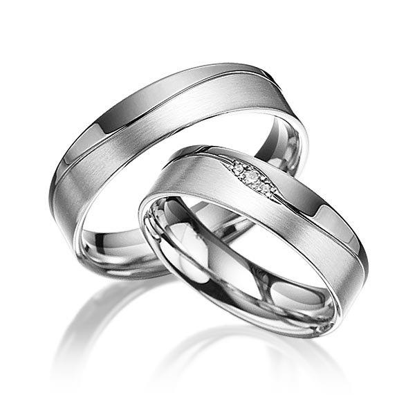 Set Bicolor trouwringen in dark grey gold 14 kt. witgoud 14 kt. met in totaal 0,03 ct. Briljant tw/si van acredo - A-3023-4 Set Bicolor trouwringen in dark grey gold 14 kt. witgoud 14 kt. met in totaal 0,03 ct. Briljant tw/si van acredo - A-3023-4