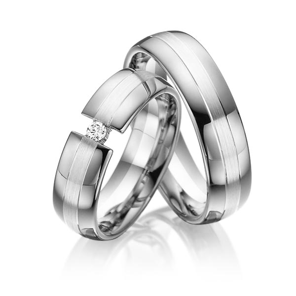 Set Bicolor trouwringen in dark grey gold 14 kt. witgoud 14 kt. met in totaal 0,05 ct. Briljant tw/si van Steinberg