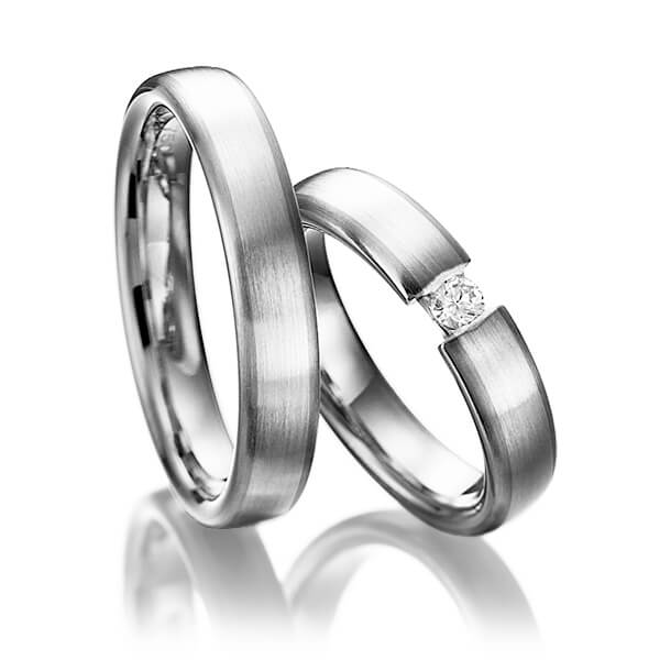 Set Bicolor trouwringen in dark grey gold 14 kt. witgoud 14 kt. met in totaal 0,1 ct. Briljant tw/si van Steinberg