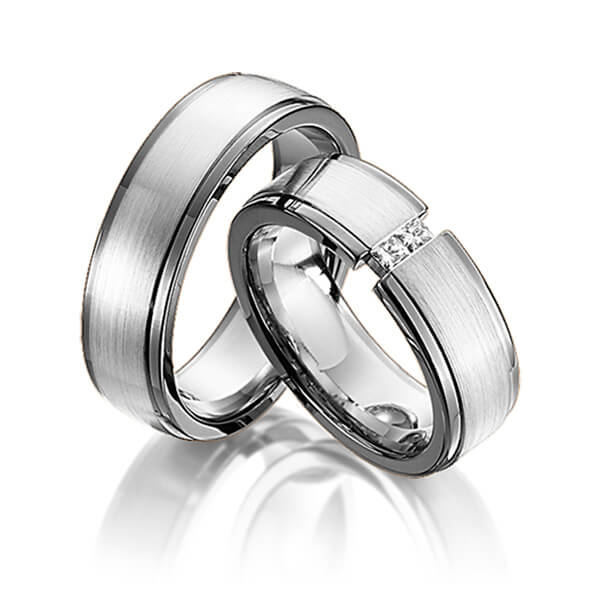 Set Bicolor trouwringen in dark grey gold 14 kt. witgoud 14 kt. met in totaal 0,1 ct. Princess-Diamant tw/si van Steinberg