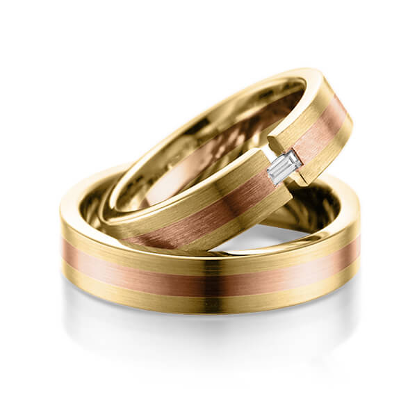 Set Bicolor trouwringen in geelgoud 14 kt. roodgoud 14 kt. met in totaal 0,05 ct. Baguette-Diamant tw,vs van Eternal Touch