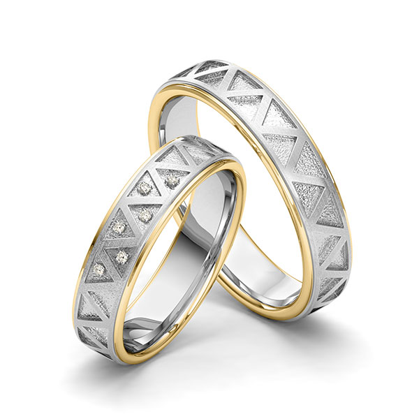 Set Bicolor trouwringen in geelgoud 14 kt. witgoud 14 kt. Laser Structuur met in totaal 0,045 ct. Briljant tw/si van Eternal Touch