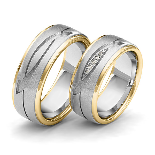 Set Bicolor trouwringen in geelgoud 14 kt. witgoud 14 kt. Laser Structuur met in totaal 0,04 ct. Briljant tw/si van Eternal Touch