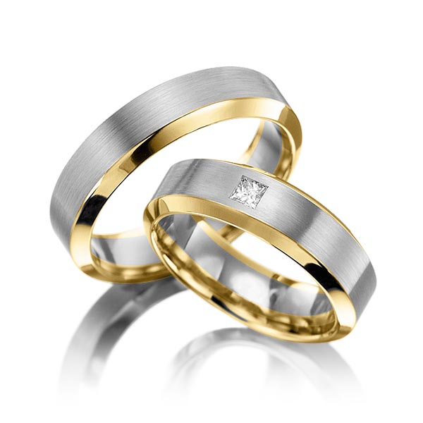 Set Bicolor trouwringen in geelgoud 14 kt. witgoud 14 kt. met in totaal 0,1 ct. Princess-Diamant tw,vs van Eternal Touch