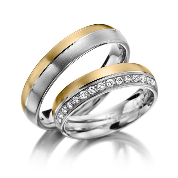 Set Bicolor trouwringen in grijsgoud 14 kt. geelgoud 14 kt. met in totaal 0,225 ct. Briljant tw/si van Eternal Touch