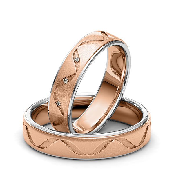 Set Bicolor trouwringen in grijsgoud 14 kt. roodgoud 14 kt. Laser Structuur met in totaal 0,015 ct. Briljant tw/si van Eternal Touch