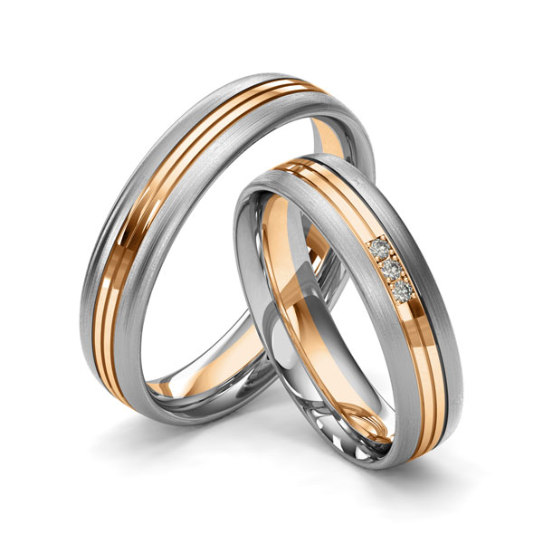 Set Bicolor trouwringen in grijsgoud 14 kt. roségoud 14 kt. met in totaal 0,024 ct. Briljant tw/si van Merii